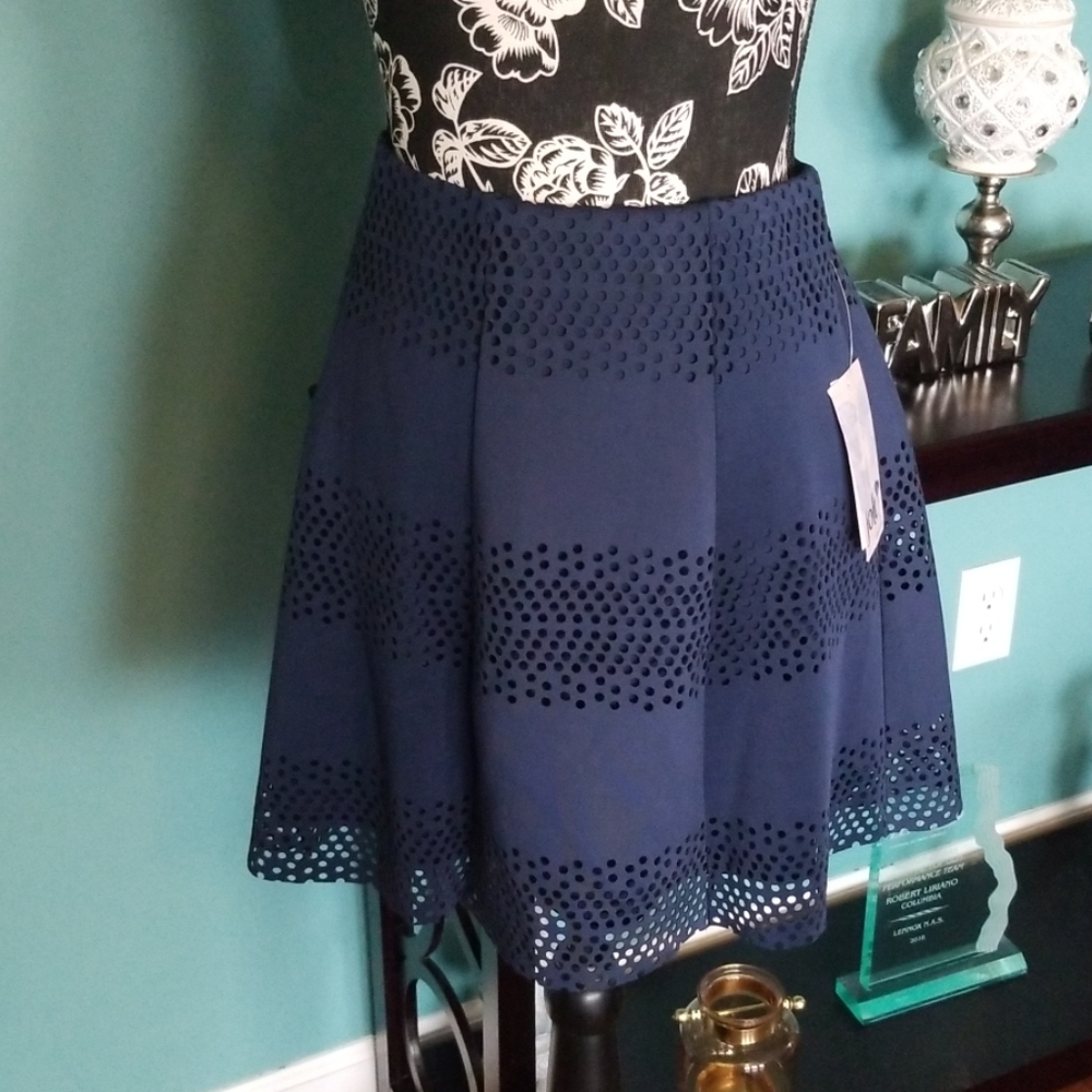 Jolt navy blue skirt